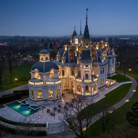 Botaniq Castle Of Tura - Small Luxury Hotels Of The World Exteriér fotografie